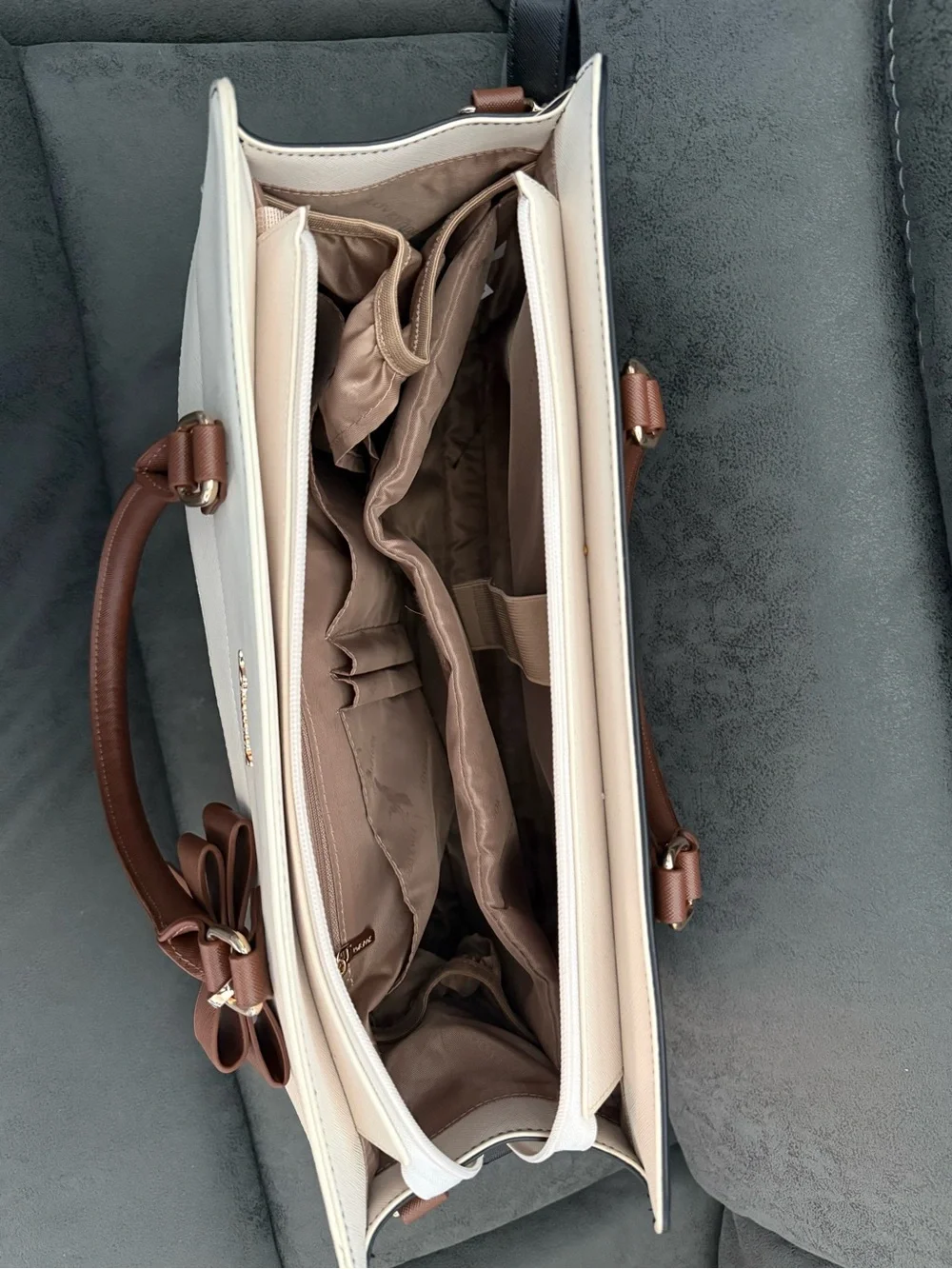 Ladies Three-Tone Laptop Tote Bag in Black, Cream & Brown